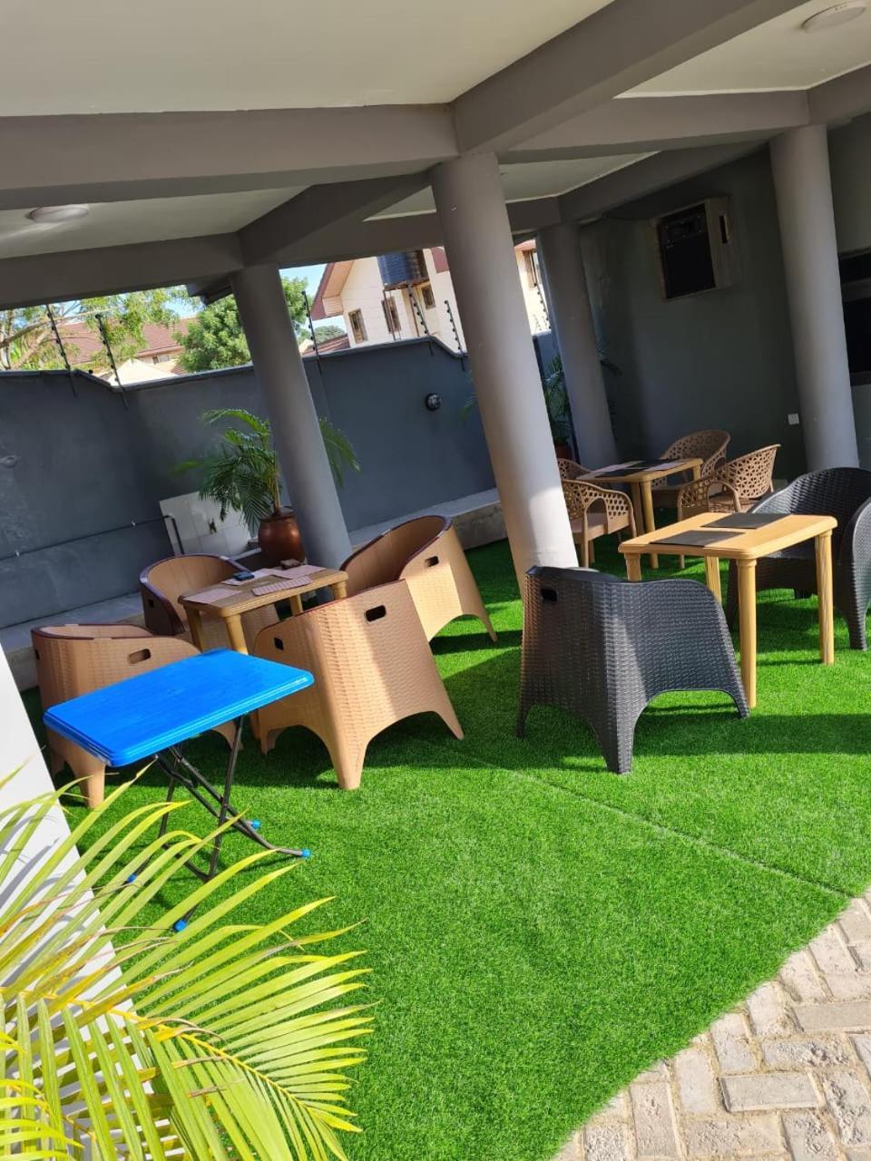 Queen'S Hill Lodge Gbawe Exterior foto